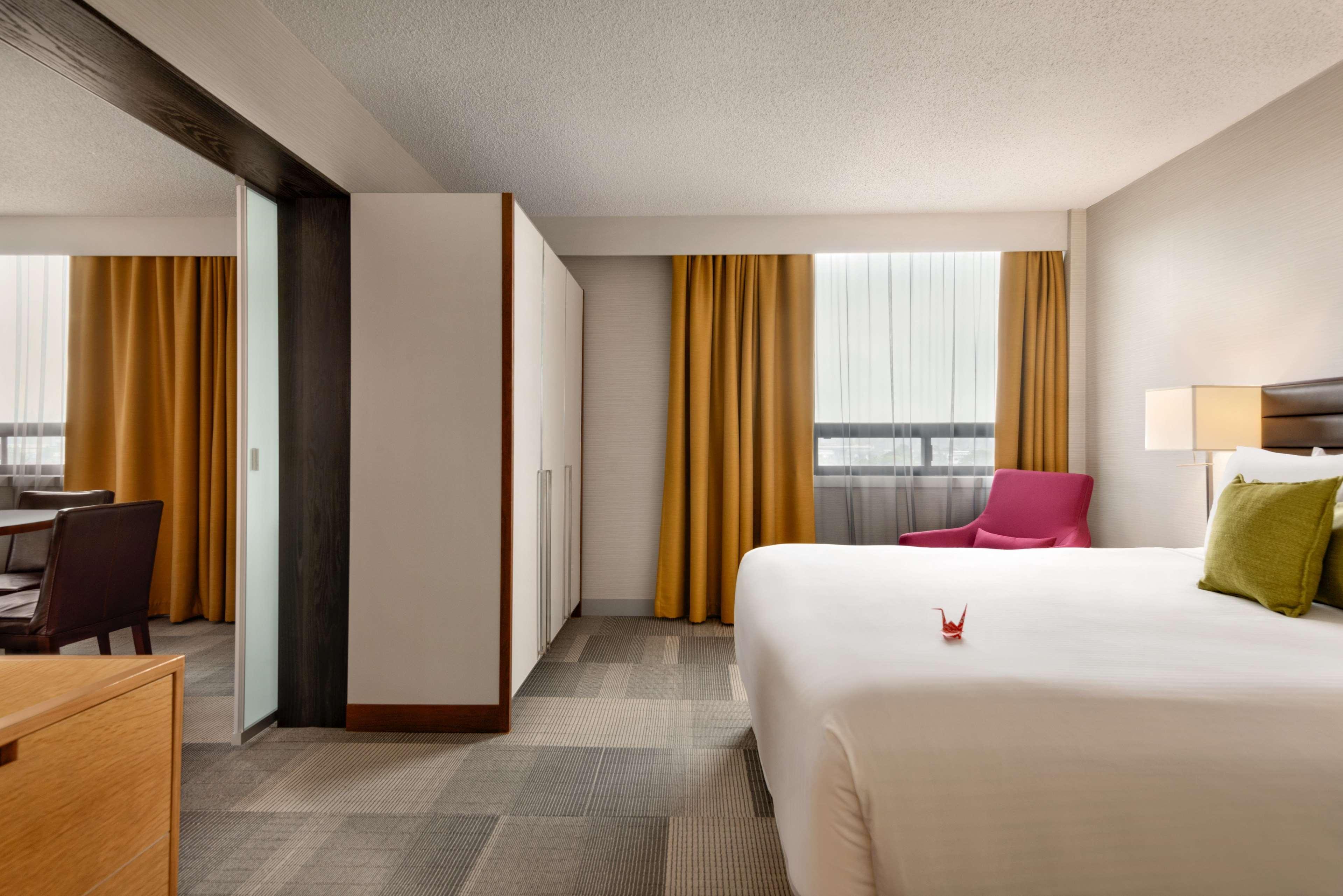 Coast Prince George Hotel By Apa Ngoại thất bức ảnh