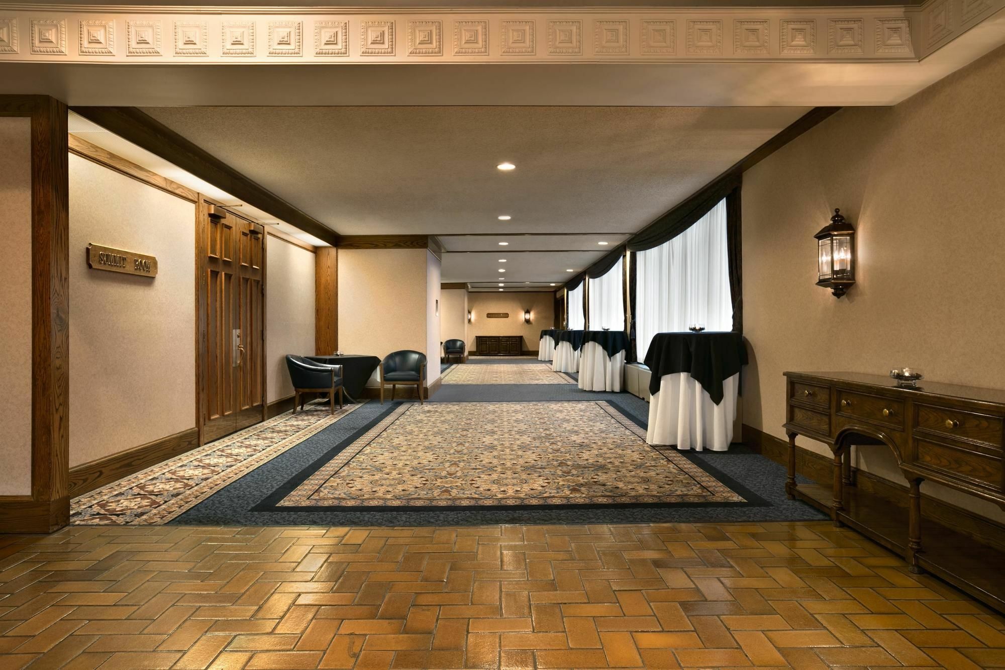 Coast Prince George Hotel By Apa Ngoại thất bức ảnh